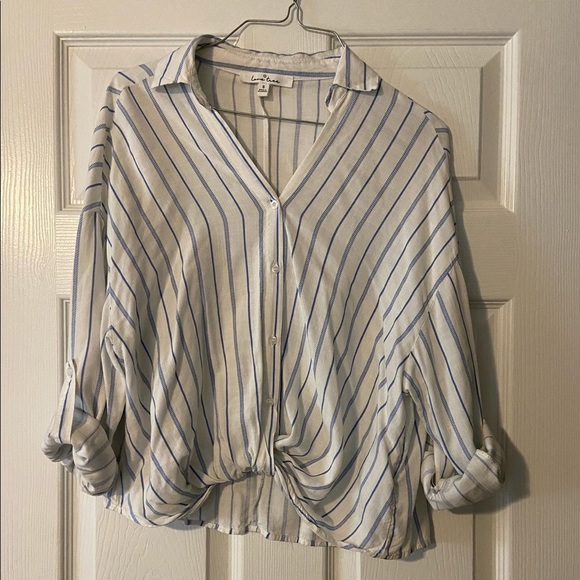 NEVER WORN Women’s Love Tree Button Down Crop Top - Picture 3 of 6